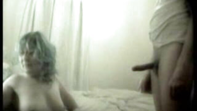 Porno Conny Dachs et Kumpel helfen einer kleinen Tattooschlampe film xxxx tukif